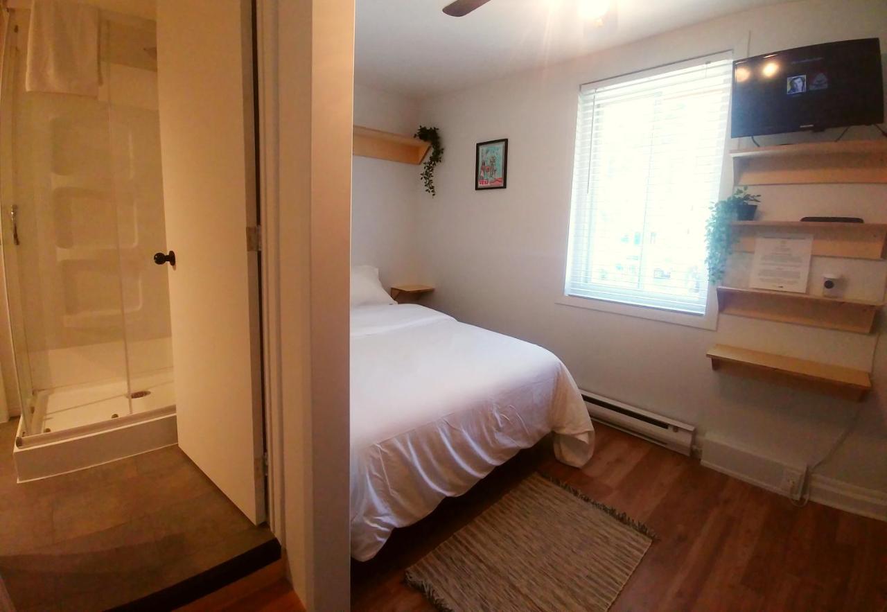 Auberge De La Rive De Charlevoix - Auberge De Jeunesse Familiale Pour Voyageurs De Tous Ages Saint-Joseph-de-la-Rive Екстериор снимка
