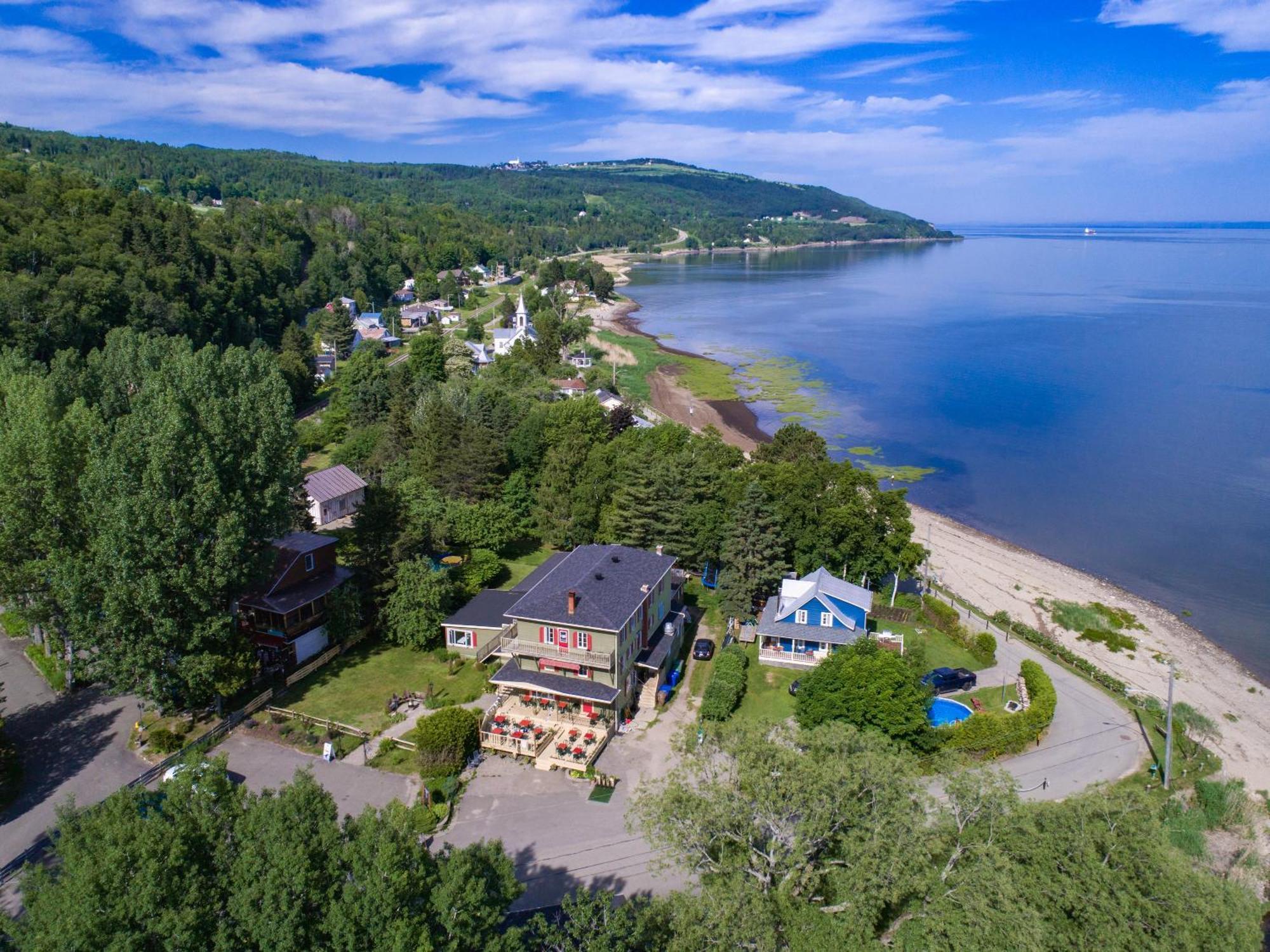 Auberge De La Rive De Charlevoix - Auberge De Jeunesse Familiale Pour Voyageurs De Tous Ages Saint-Joseph-de-la-Rive Екстериор снимка