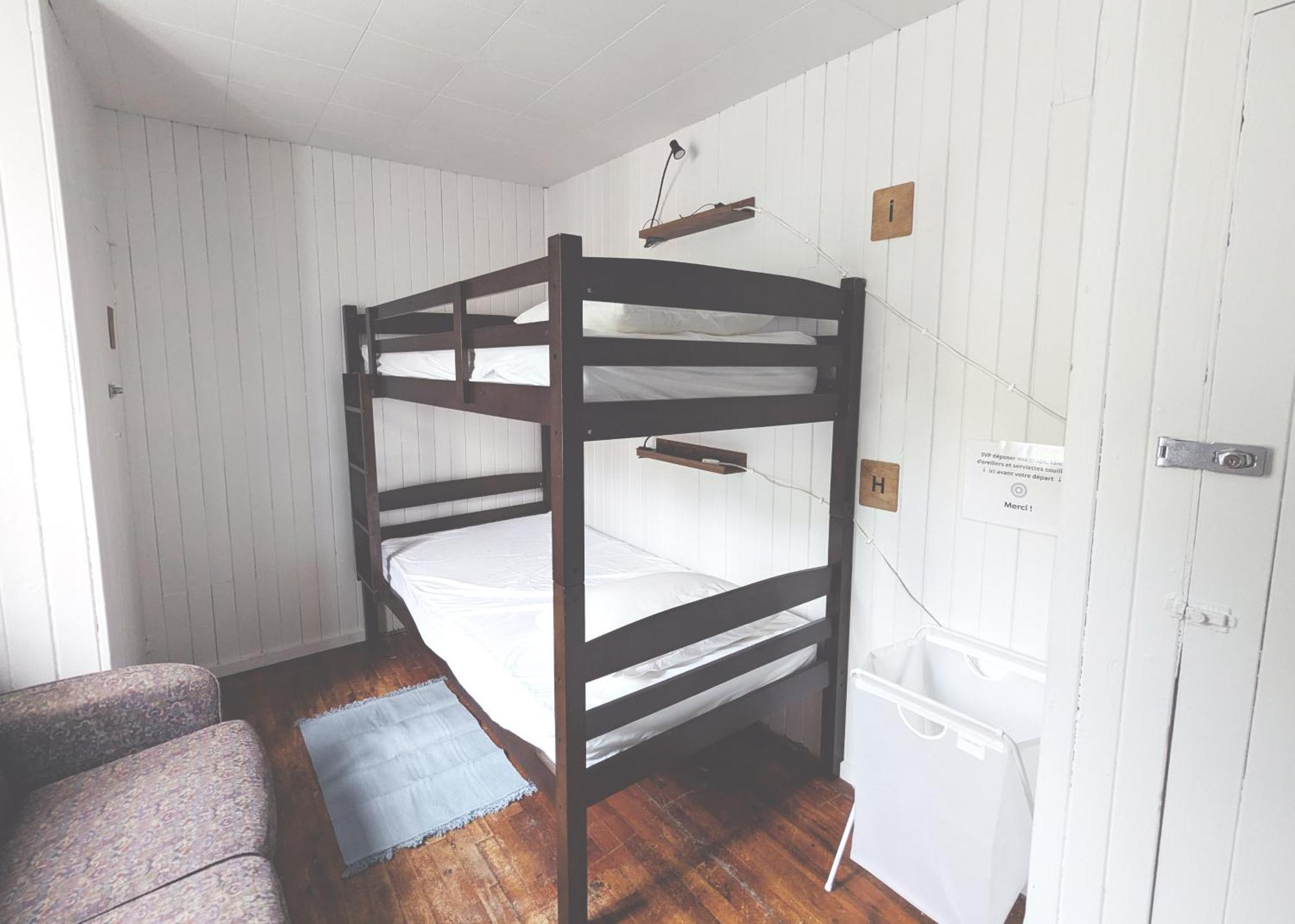 Auberge De La Rive De Charlevoix - Auberge De Jeunesse Familiale Pour Voyageurs De Tous Ages Saint-Joseph-de-la-Rive Екстериор снимка