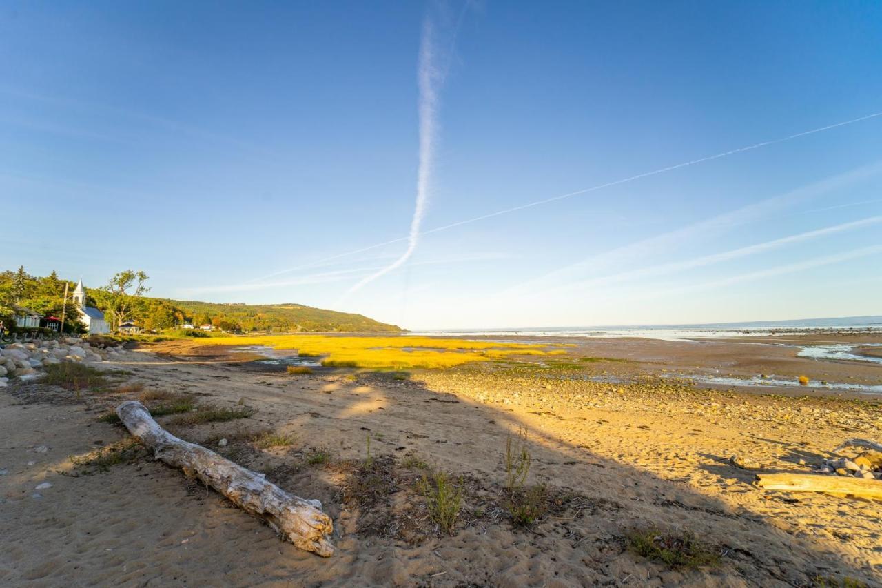 Auberge De La Rive De Charlevoix - Auberge De Jeunesse Familiale Pour Voyageurs De Tous Ages Saint-Joseph-de-la-Rive Екстериор снимка